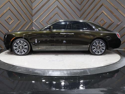 Green 2023 Rolls-Royce Ghost