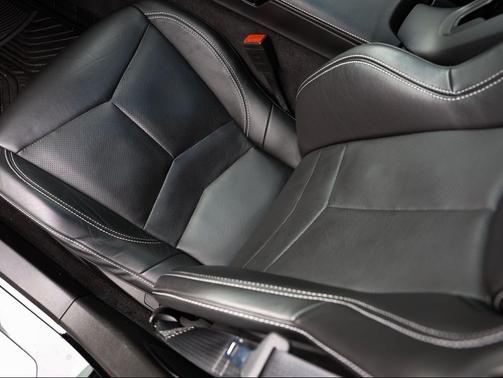 2023 Chevrolet Corvette Stingray w/2LT