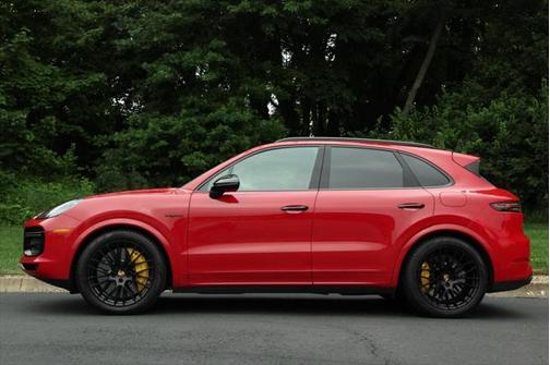 2023 Porsche Cayenne E-Hybrid S