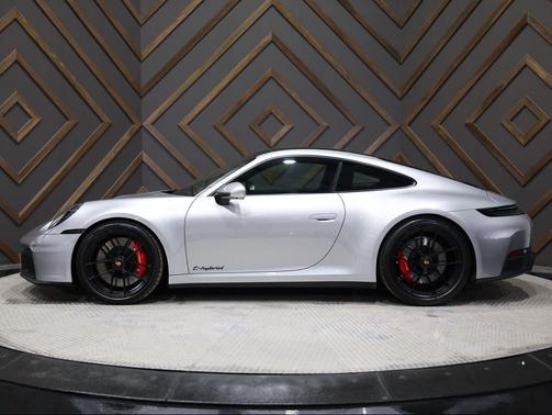 2026 Porsche 911 Carrera GTS