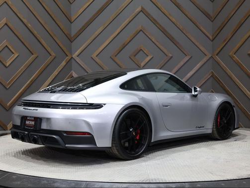 2026 Porsche 911 Carrera GTS