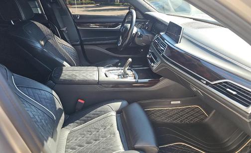 Frozen Bluestone Metallic 2022 BMW ALPINA B7 xDrive