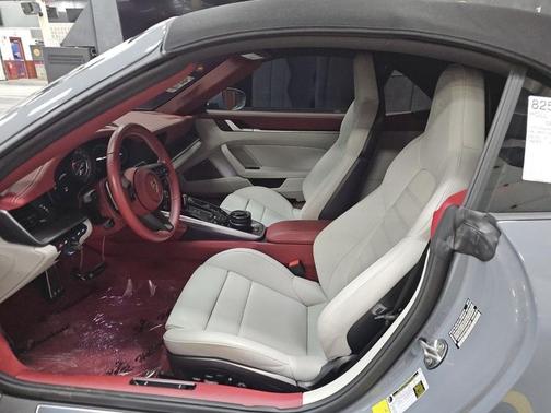 2025 Porsche 911 Turbo S