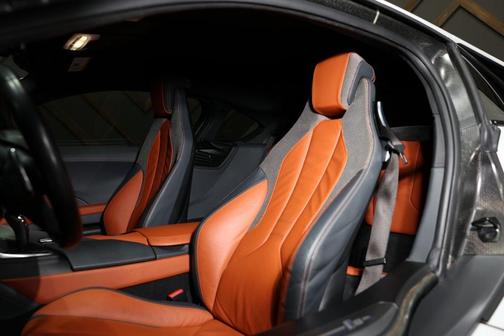 2019 BMW i8 Base