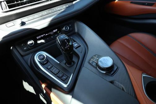 2019 BMW i8 Base