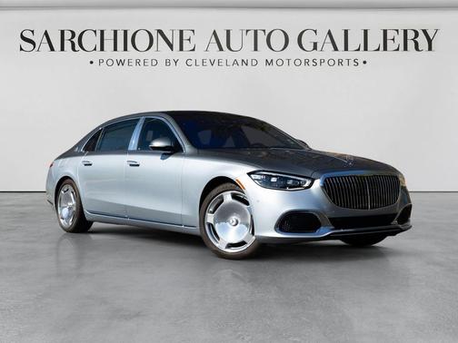 Cirrus Silver Metallic 2024 Mercedes-Benz Maybach S 580 4MATIC