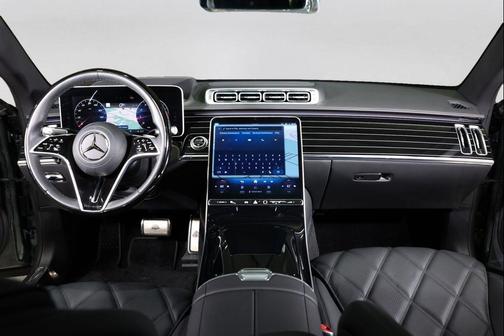 Cirrus Silver Metallic 2024 Mercedes-Benz Maybach S 580 4MATIC