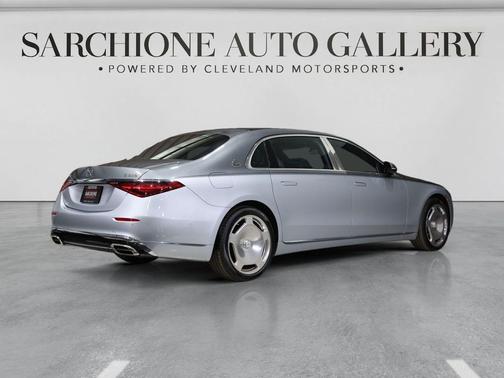 Cirrus Silver Metallic 2024 Mercedes-Benz Maybach S 580 4MATIC