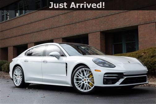 2023 Porsche Panamera Turbo S Executive