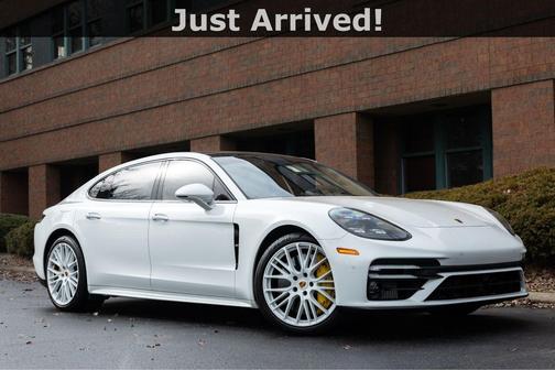 2023 Porsche Panamera Turbo S Executive