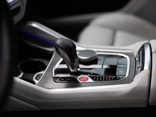 Cape York Green Metallic 2025 BMW XM Base