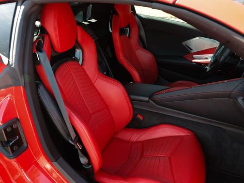 2022 Chevrolet Corvette Stingray w/2LT