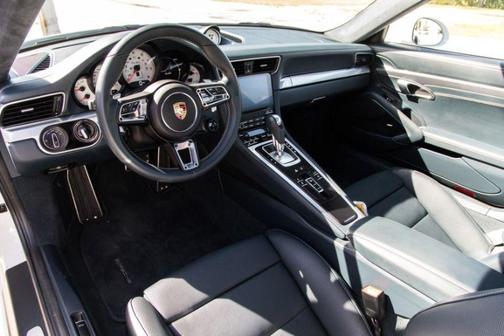 2018 Porsche 911 Turbo