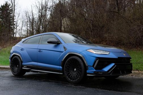 2023 Lamborghini Urus Performante