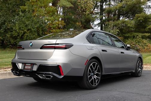 2024 BMW 760 xDrive