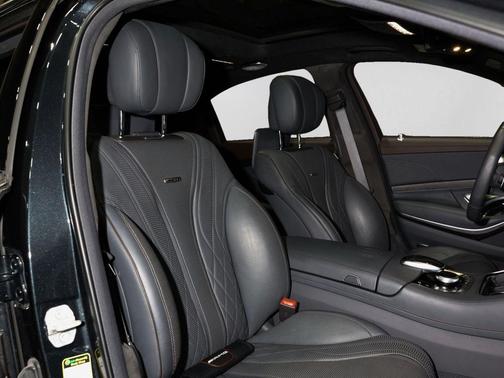 Magnetite Black Metallic 2018 Mercedes-Benz AMG S 63 4MATIC