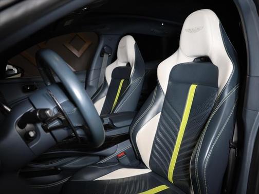 2023 Aston Martin DBX 707