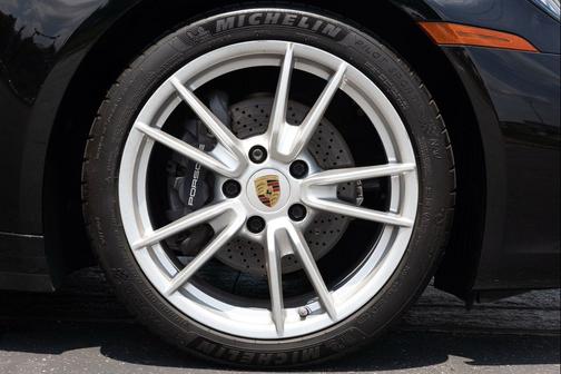 2022 Porsche 911