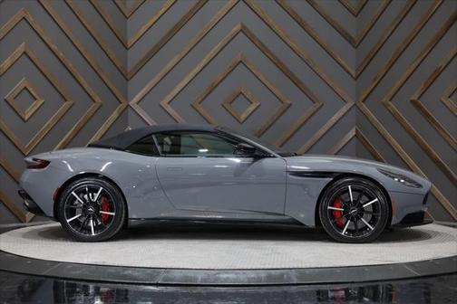 2023 Aston Martin DB11 Volante