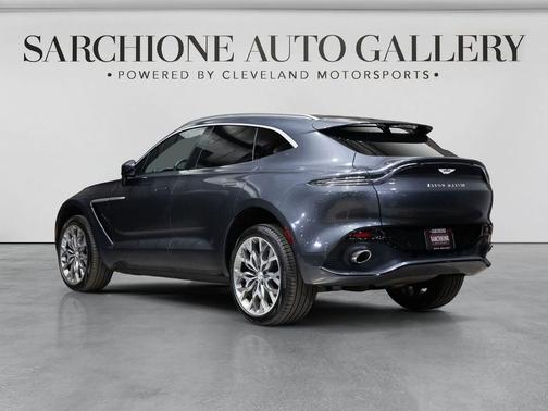 2022 Aston Martin DBX Base