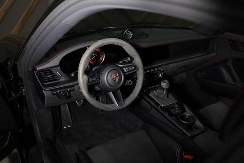 2024 Porsche 911 Carrera GTS