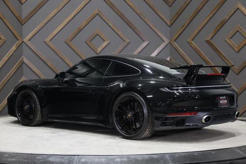 2024 Porsche 911 Carrera GTS