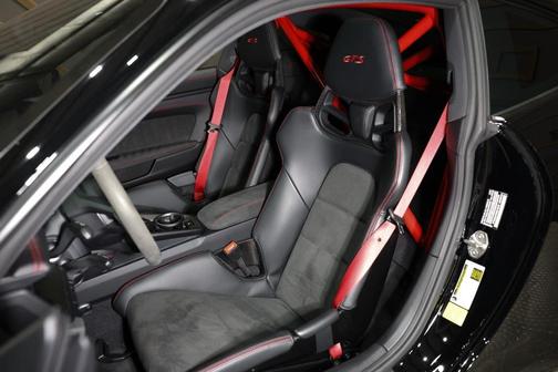 2024 Porsche 911 Carrera GTS