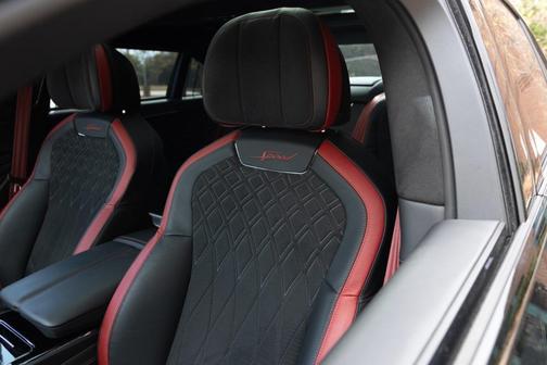 2023 Bentley Flying Spur 