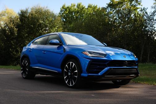 2020 Lamborghini Urus Base