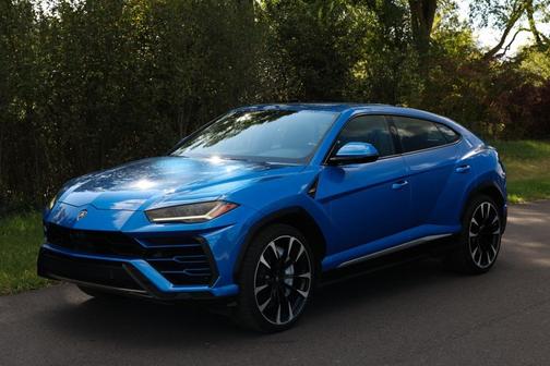 2020 Lamborghini Urus Base