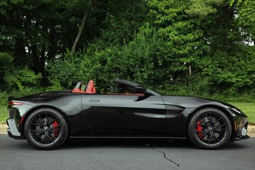 2021 Aston Martin Vantage Roadster
