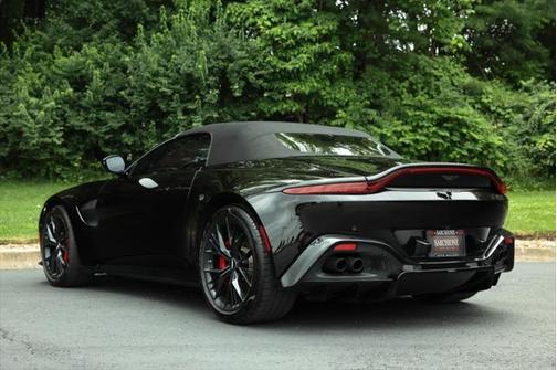 2021 Aston Martin Vantage Roadster