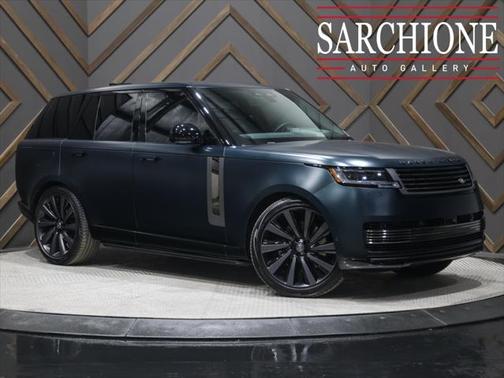 2024 Land Rover Range Rover P615 SV