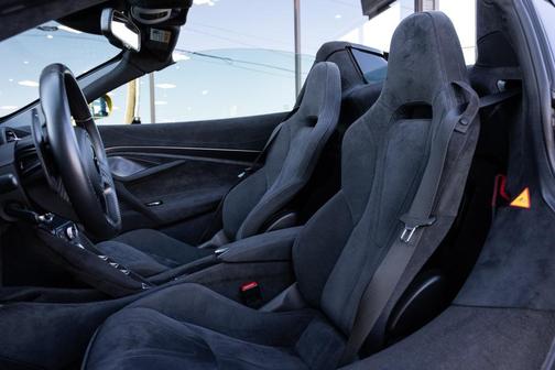 2020 McLaren 720S Base