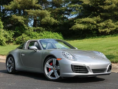 GT Silver Metallic 2017 Porsche 911 Targa 4S