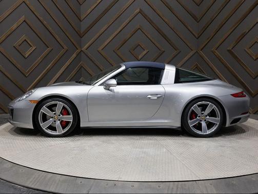 GT Silver Metallic 2017 Porsche 911 Targa 4S
