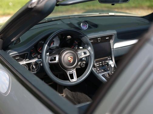 GT Silver Metallic 2017 Porsche 911 Targa 4S