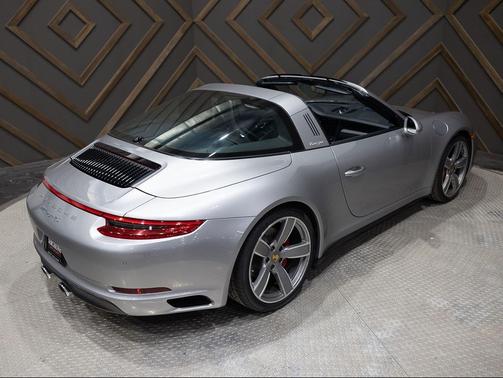 GT Silver Metallic 2017 Porsche 911 Targa 4S