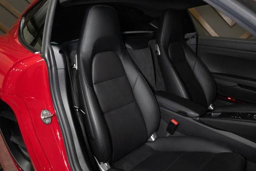 2019 Porsche 718 Cayman S