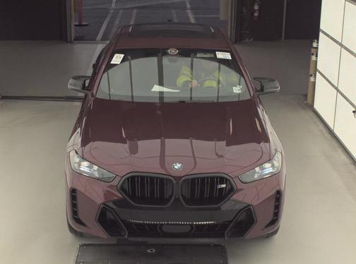 2025 BMW X6 M60i