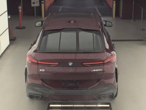 2025 BMW X6 M60i