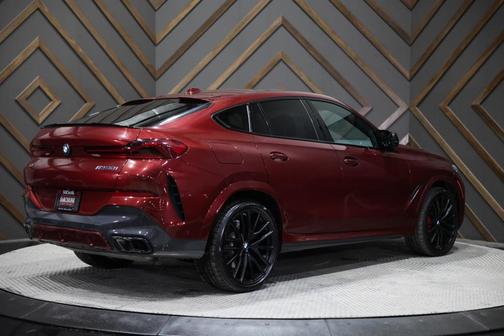 2025 BMW X6 M60i