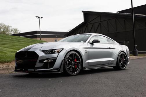 Iconic Silver Metallic 2021 Ford Shelby GT500 Base