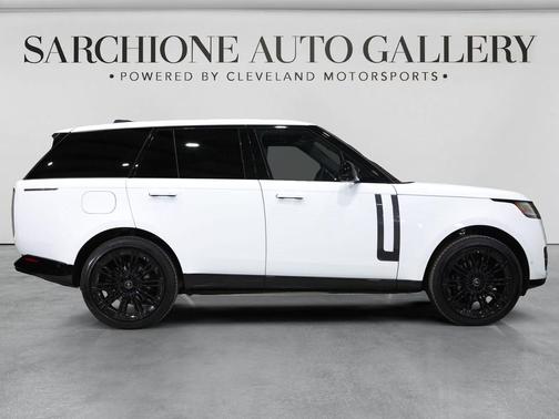 White 2025 Land Rover Range Rover P400 SE