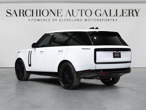 White 2025 Land Rover Range Rover P400 SE
