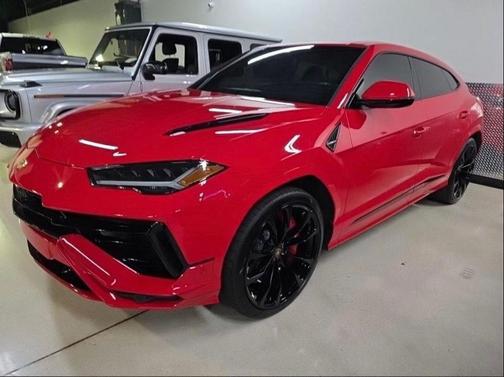 2023 Lamborghini Urus S