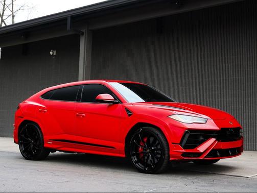 2023 Lamborghini Urus S