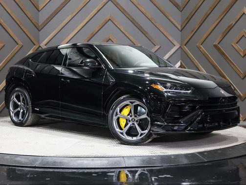 2023 Lamborghini Urus S