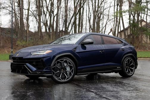 2024 Lamborghini Urus Performante