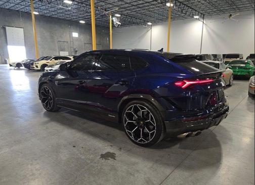 2024 Lamborghini Urus Performante